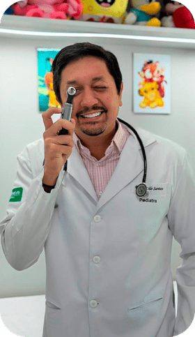 Dr. Murilo Santos, pediatra